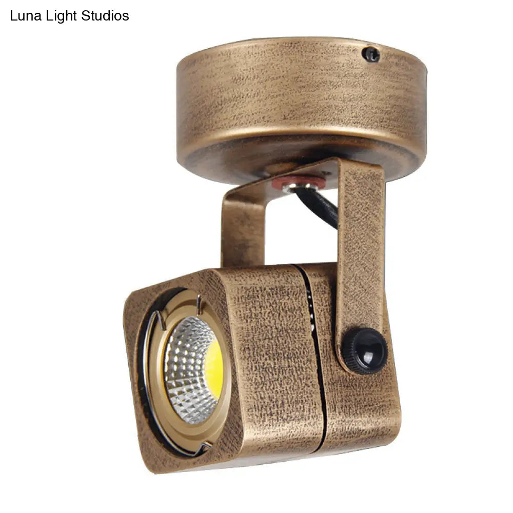 Lámpara de techo DecorBites™ de latón estilo antiguo - LED, semiempotrada, ajustable, 3"/5" de ancho.