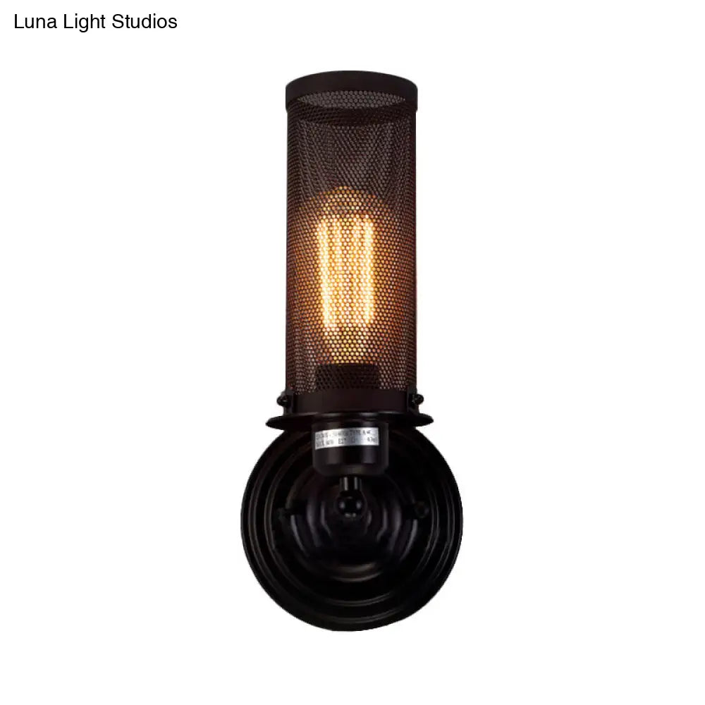 مصباح حائط حديدي على الطراز العتيق مع غطاء شبكي - مصباح حائطي ريفي باللون الأسود