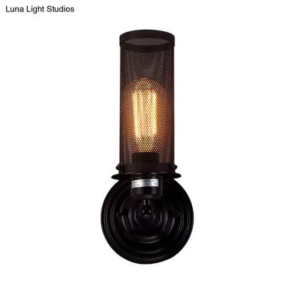 مصباح حائط حديدي على الطراز العتيق مع غطاء شبكي - مصباح حائطي ريفي باللون الأسود