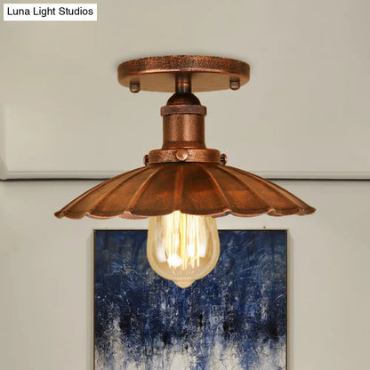 DecorBites™ Lámpara de techo semiempotrada con pantalla festoneada de estilo antiguo - Lámpara de hierro de 1 cabezal en color óxido/negro para balcones 