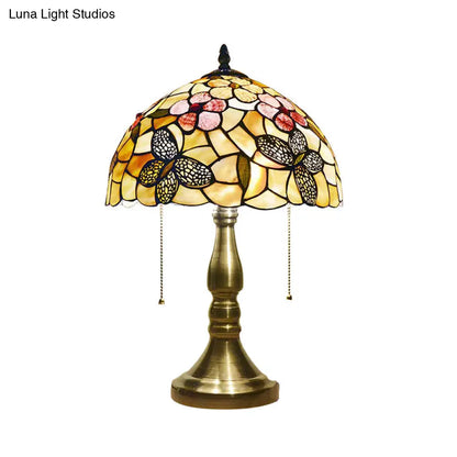 Lámpara de escritorio antigua Tiffany con forma de cúpula - Lámpara de mesa de vitral con diseño de flor azul/libélula/mariposa para dormitorio (2 luces)