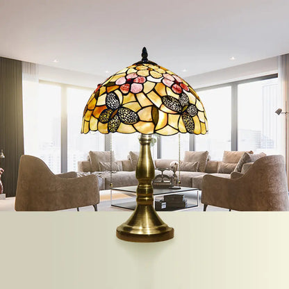 Lámpara de escritorio antigua Tiffany con forma de cúpula - Lámpara de mesa de vitral con diseño de flor azul/libélula/mariposa para dormitorio (2 luces)