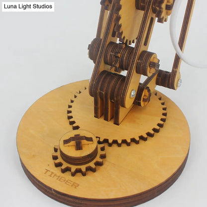 Lámpara de mesa antigua de madera con pantalla cónica - Una luz para estudio