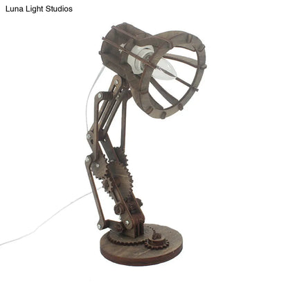 Lámpara de mesa antigua de madera con pantalla cónica - Una luz para estudio