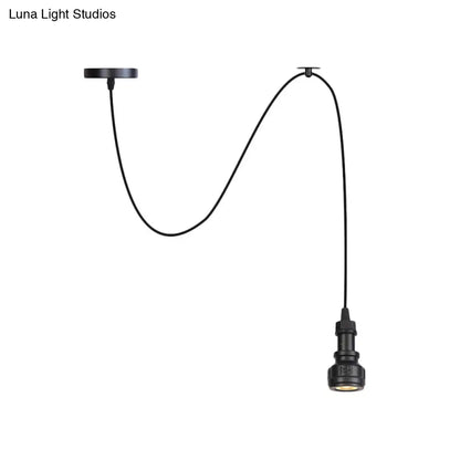 مصباح معلق على شكل أنبوب مياه معدني أسود عتيق للردهة - تصميم رأسي