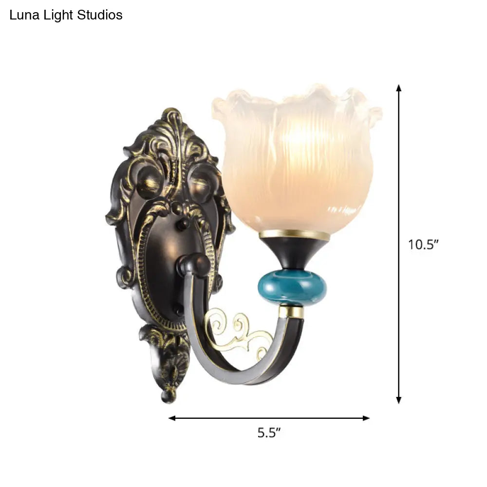 Aplique de pared floral de cristal opalino negro envejecido con diseño acanalado - Lámpara de pared