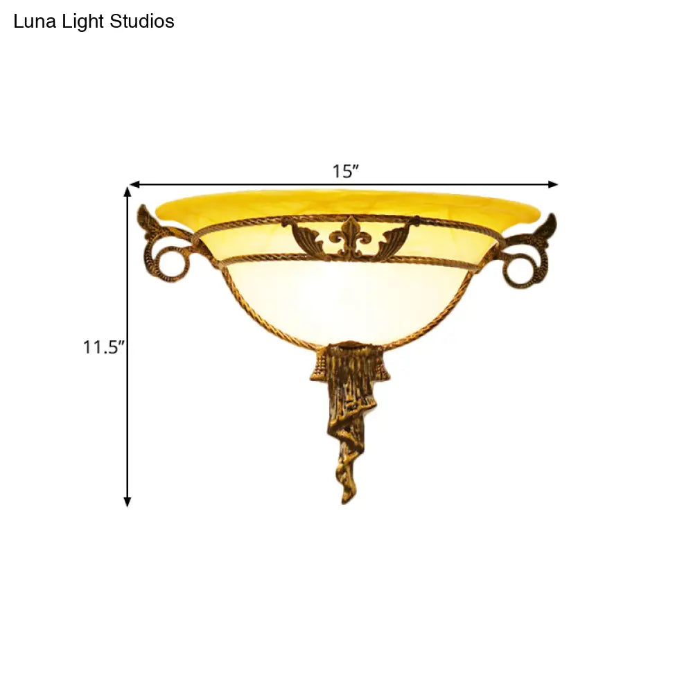 Aplique de pared de latón envejecido con pantalla de cristal translúcido - 1 luz, montaje empotrado para dormitorio
