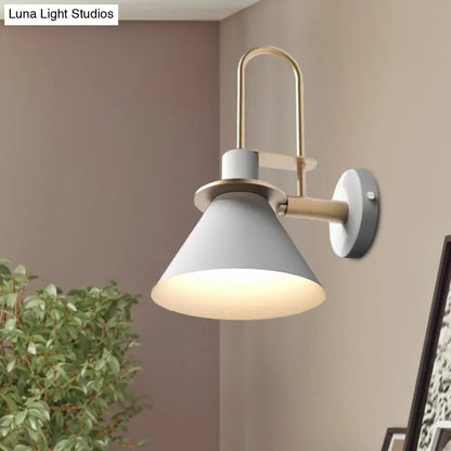 Antiqued Cone Metal Wall Mounted Sconce in White/Black/Green with Handle for Bedside