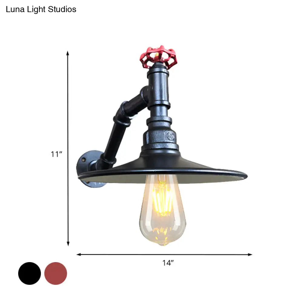 Aplique de pared de hierro envejecido: Lámpara plana para salón, un solo cabezal, acabado negro/cobre con válvula decorativa.