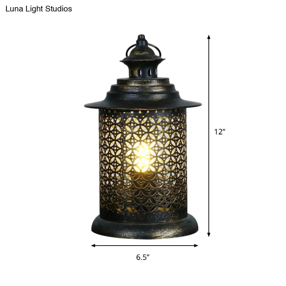 Lámpara de mesa de noche tipo candelabro de metal envejecido en color negro - 1 cabezal, 5"/6.5" de ancho