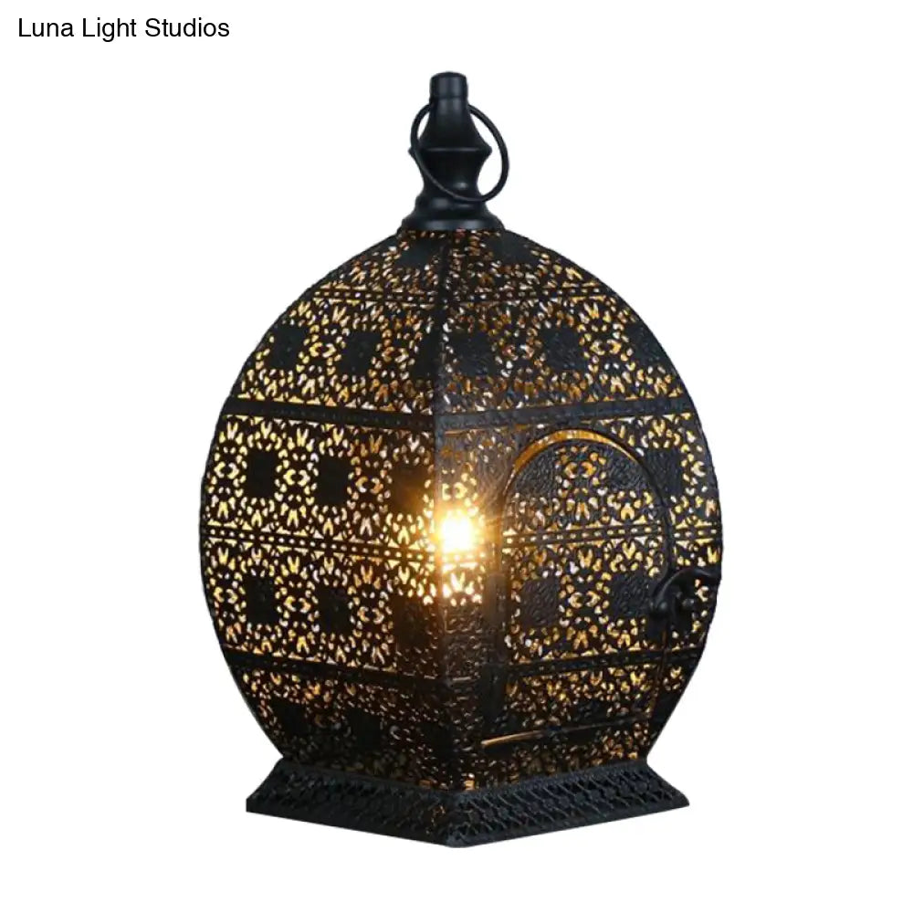 Lámpara de mesa de noche tipo candelabro de metal envejecido en color negro - 1 cabezal, 5"/6.5" de ancho