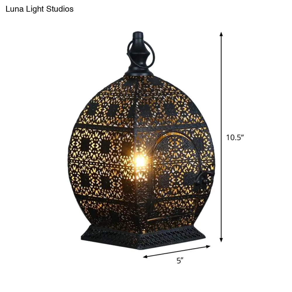 Lámpara de mesa de noche tipo candelabro de metal envejecido en color negro - 1 cabezal, 5"/6.5" de ancho