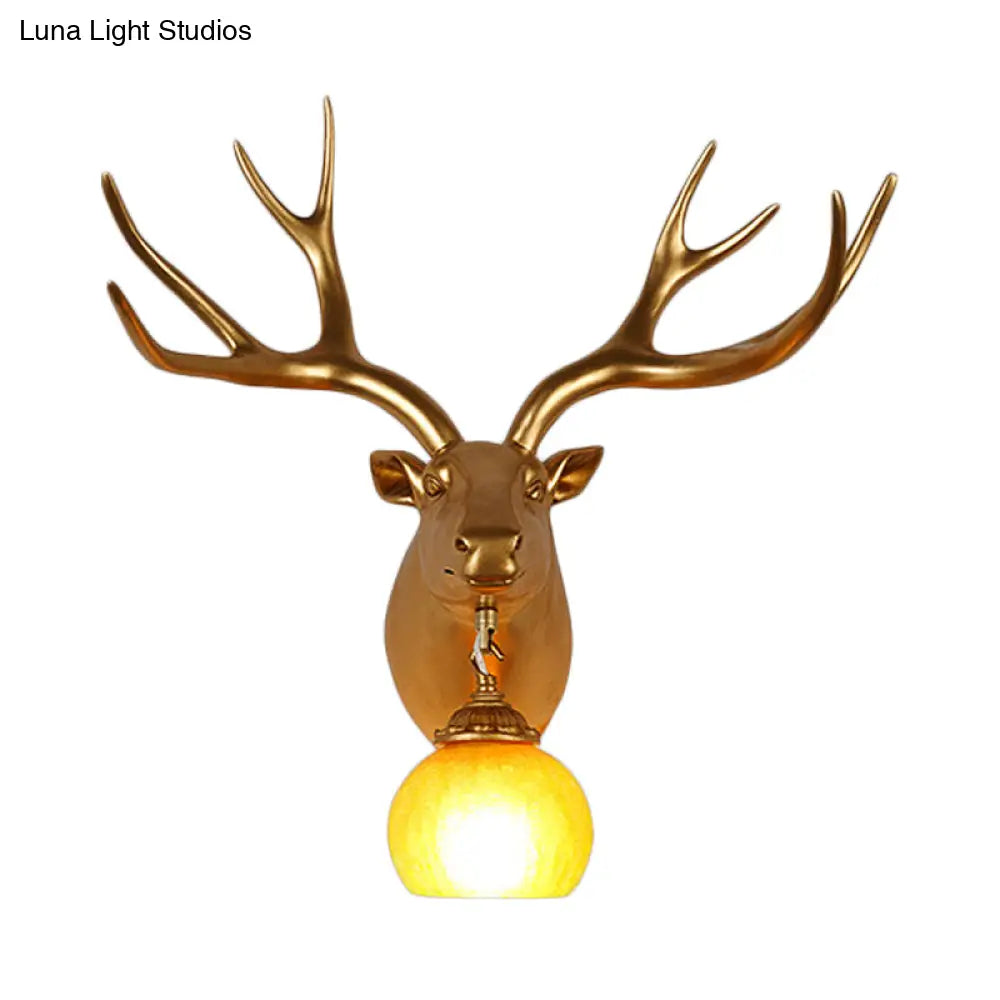 مصباح حائط ريفي مع غطاء زجاجي باللون الكهرماني - مصباح حائط ريفي مع غطاء زجاجي باللون الكهرماني