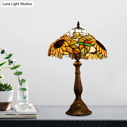 Arrakis - مصباح طاولة باروكي على شكل وعاء باروكي، مصباح طاولة جانبي بنمط عباد الشمس، مصنوع يدويًا من زجاج مقصوص، باللون الأصفر/البرتقالي