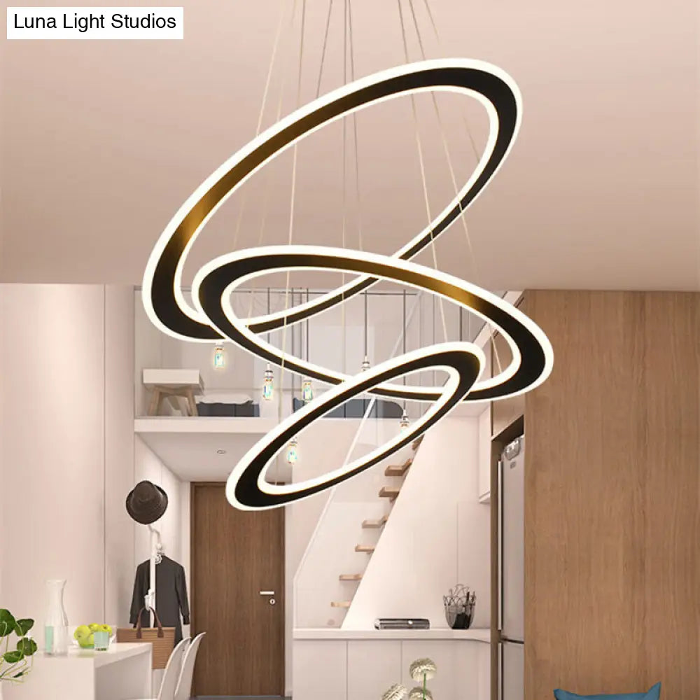 Lámpara de techo circular LED Art Déco en color negro para escalera