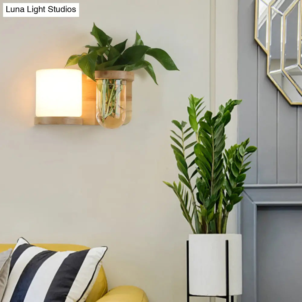 Aplique de pared cúbico de cristal color crema estilo Art Déco con soporte de madera y maceta hidropónica