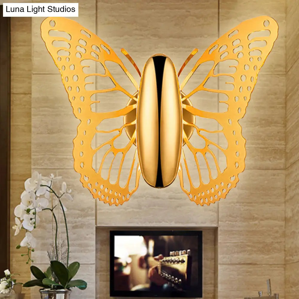 Aplique de pared DecorBites™ Art Déco con forma de mariposa dorada - Lámpara de pared metálica de una luz para habitación infantil