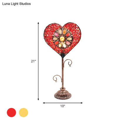 Lámpara de mesa Art Déco en forma de corazón, de metal rojo y amarillo: Iluminación para mesita de noche en la sala de estar