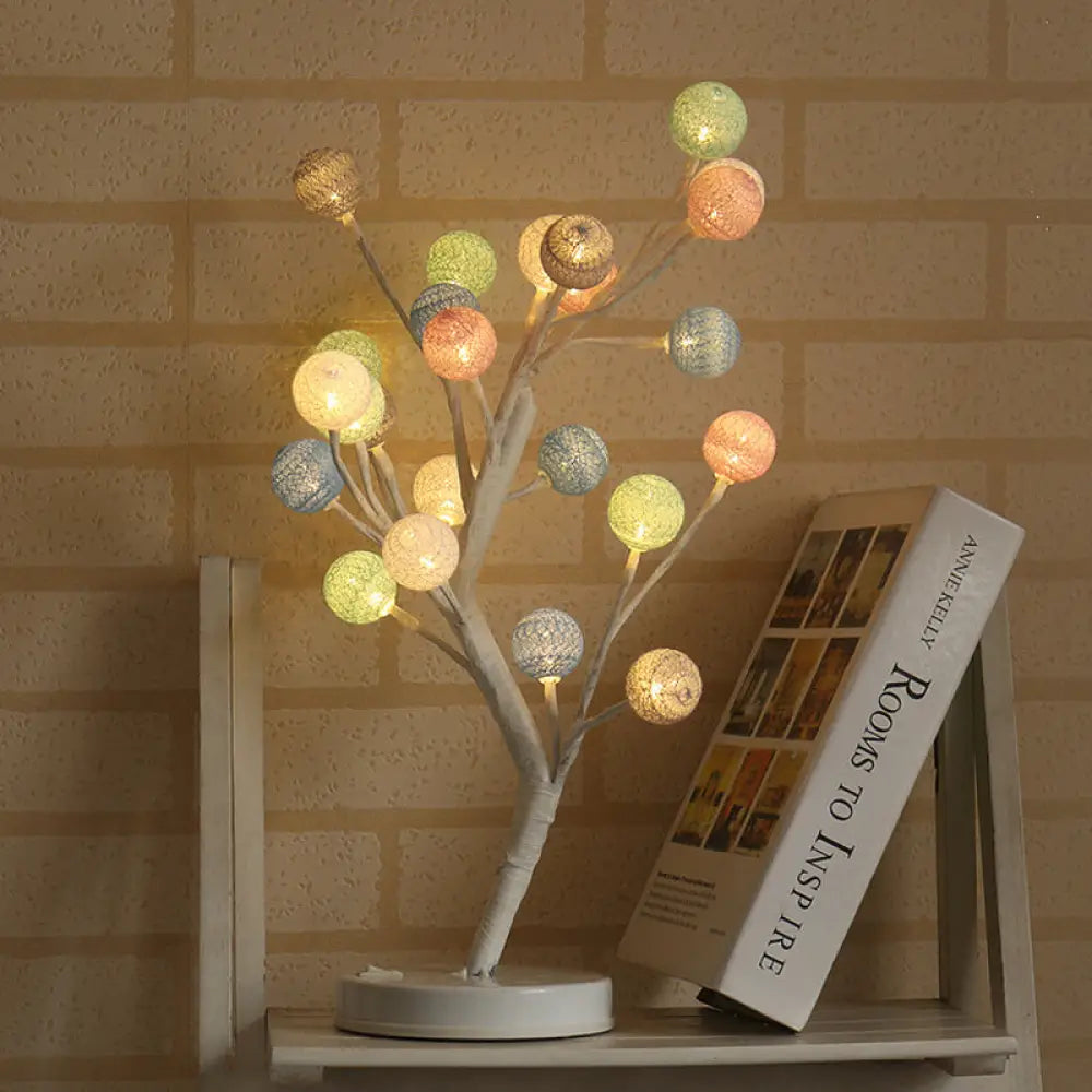 Lámpara de mesa nocturna LED Art Déco con diseño de árbol y bolas de hilo de algodón - Rosa/Azul/Verde