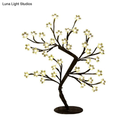 Lámpara de mesilla de noche LED Art Déco con pantalla de plástico en forma de flor de cerezo - Negra