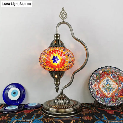 Lámpara de mesa Art Déco con forma de globo de cristal de colores y brazo curvo - Blanco/Rojo/Amarillo