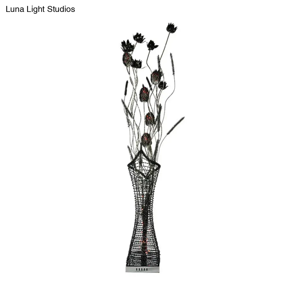 Lámpara de pie LED Art Decor Entwing Branch con base geométrica - Oro/Negro/Rojo