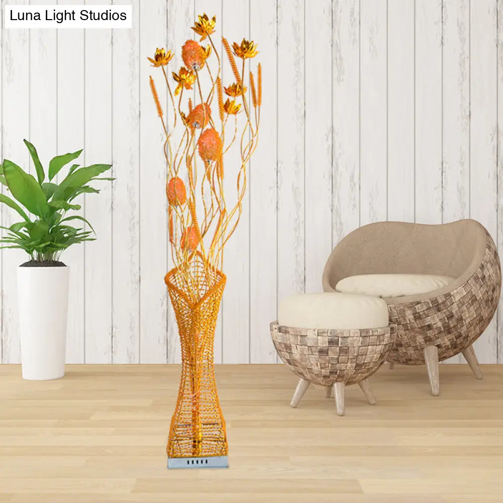 Lámpara de pie LED Art Decor Entwing Branch con base geométrica - Oro/Negro/Rojo