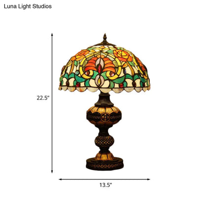 Lámpara de escritorio victoriana de cristal artístico con pantalla en forma de cuenco color beige/naranja - Elegante iluminación de mesa de noche con forma de flor