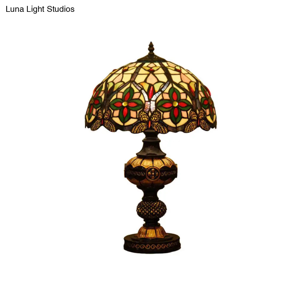 Lámpara de escritorio victoriana de cristal artístico con pantalla en forma de cuenco color beige/naranja - Elegante iluminación de mesa de noche con forma de flor