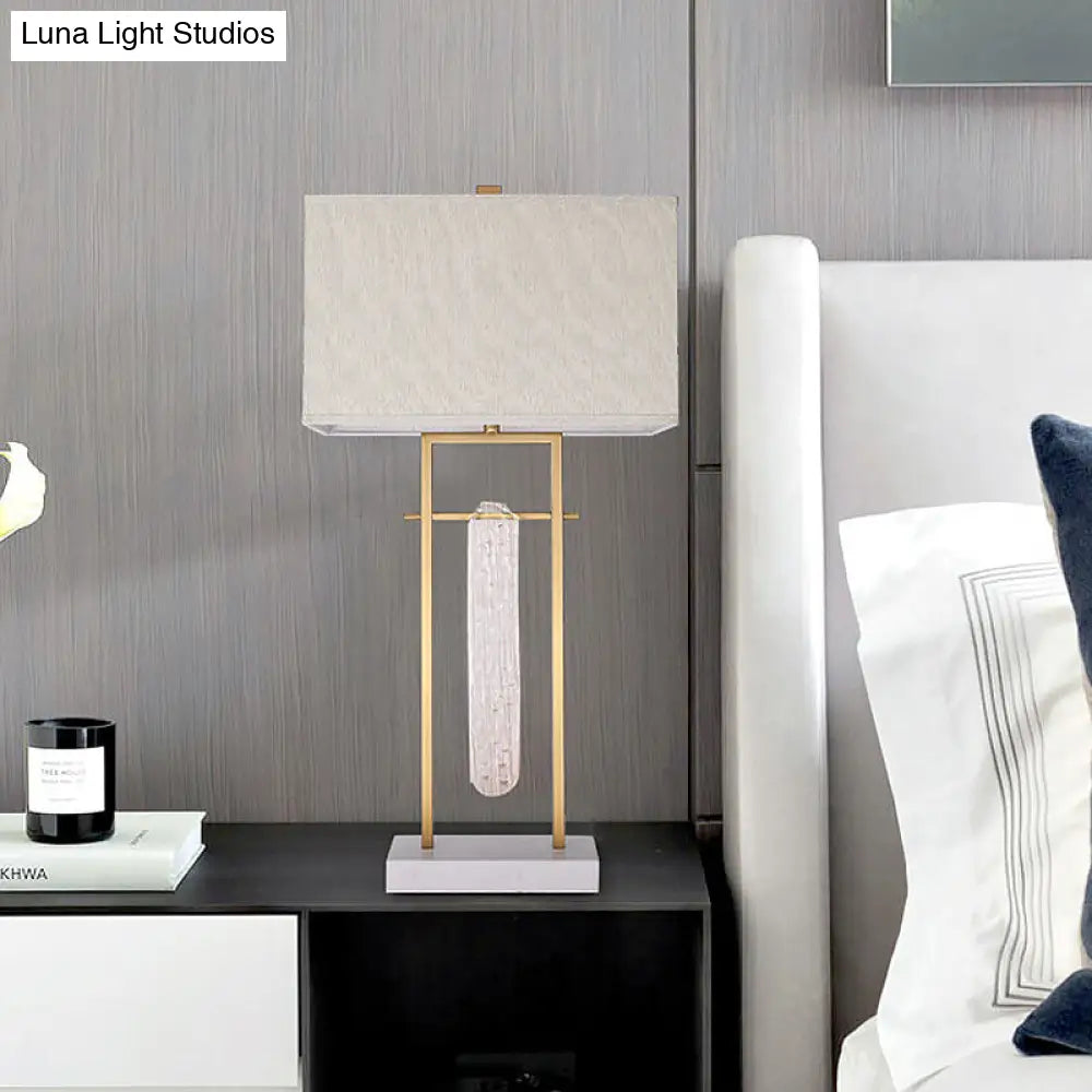 Ascella - Lámpara de mesa clásica para dormitorio con iluminación nocturna y detalles de cristal