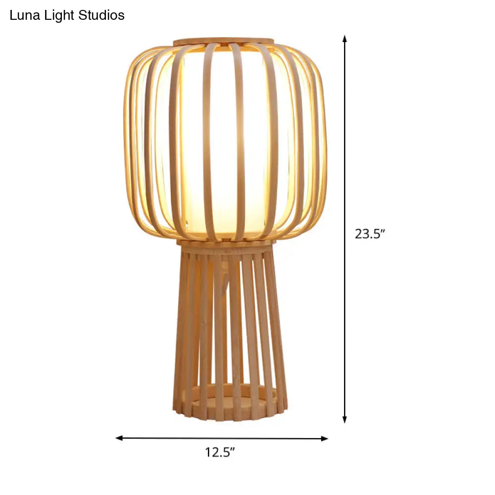 مصباح مكتب خشبي من خشب الخيزران من Asia Drum: مصباح مكتب خشبي مع غطاء داخلي أبيض من ورق البرشمان