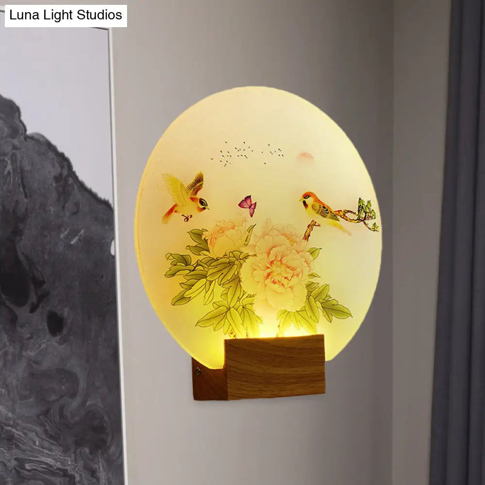 Lámpara de pared LED acrílica de estilo asiático para dormitorio - Mural circular marrón con flores y pájaros