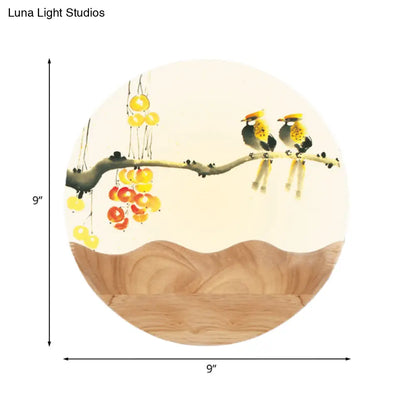 Lámpara de pared LED de estilo asiático con mural de madera y patrón de montaña/rama