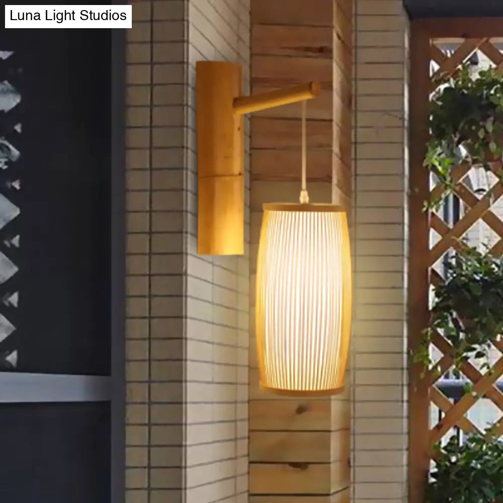 Lámpara de pared de madera de estilo asiático con pantalla de bambú para pasillos