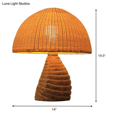 Lámpara de escritorio de bambú - Iluminación de trabajo color beige de estilo asiático con base de madera curvada