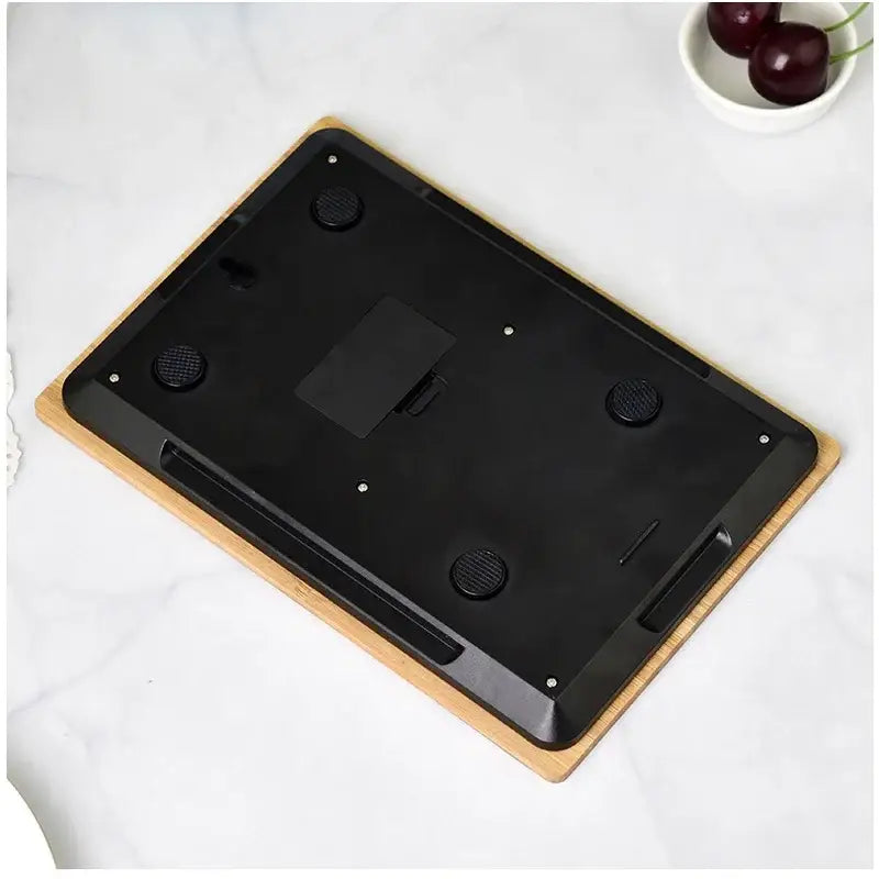 Rectangular bamboo-framed decorbites digital kitchen scale with black plastic base and 5kg lcd display capacity