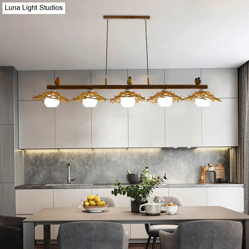 ديكوربايتس™ إضاءة معلقة من الخيزران: مصباح جزيرة مخروطي الشكل مع غطاء زجاجي أبيض