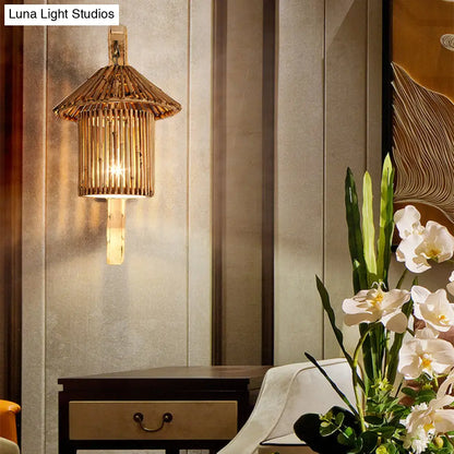 مصباح حائط من الخيزران من DecorBites™: مصباح حائط خشبي على شكل أسطوانة/منزل/إبريق شاي مع ذراع منحني