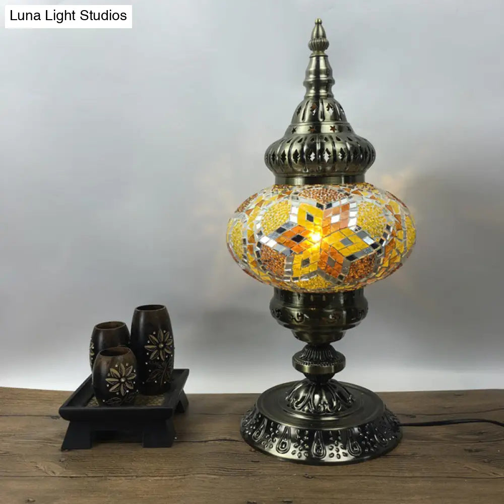 باربرا - إضاءة طاولة بوهيميا بيضاوية من الزجاج الملون، إضاءة طاولة جانبية لغرفة المعيشة برأس واحد، باللون الأبيض/الأحمر/الأصفر