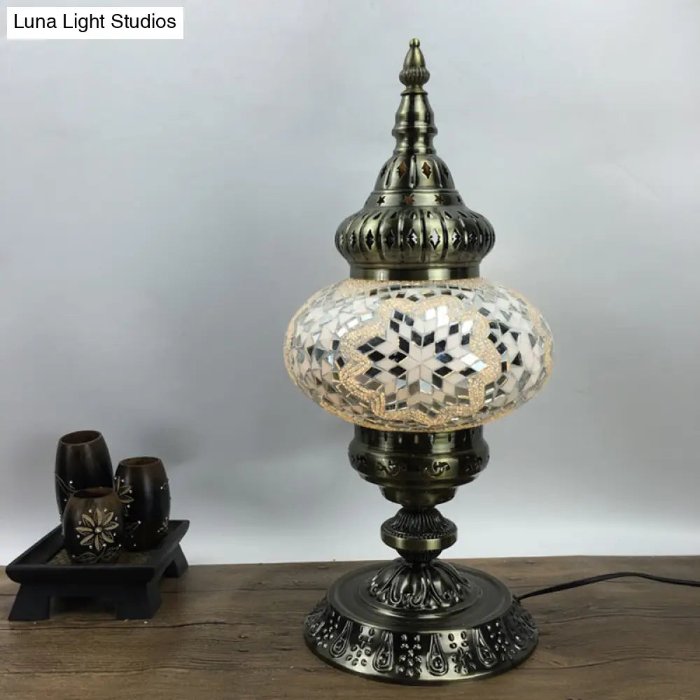 باربرا - إضاءة طاولة بوهيميا بيضاوية من الزجاج الملون، إضاءة طاولة جانبية لغرفة المعيشة برأس واحد، باللون الأبيض/الأحمر/الأصفر