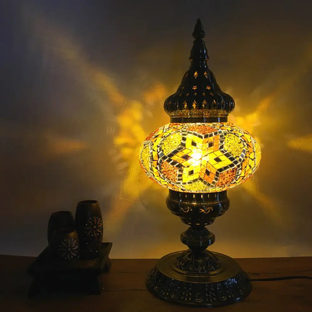 باربرا - إضاءة طاولة بوهيميا بيضاوية من الزجاج الملون، إضاءة طاولة جانبية لغرفة المعيشة برأس واحد، باللون الأبيض/الأحمر/الأصفر