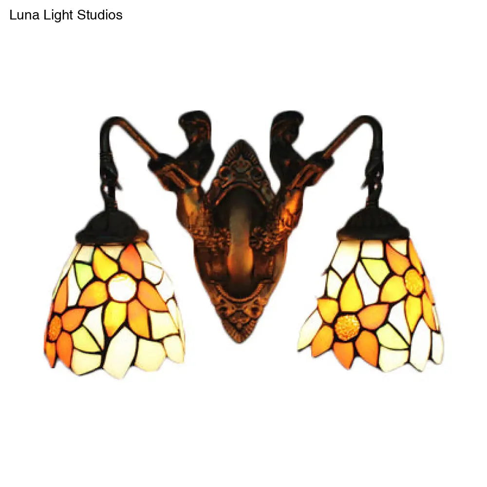 Aplique de pared barroco de latón con forma de campana: 2 luces, vitral multicolor.