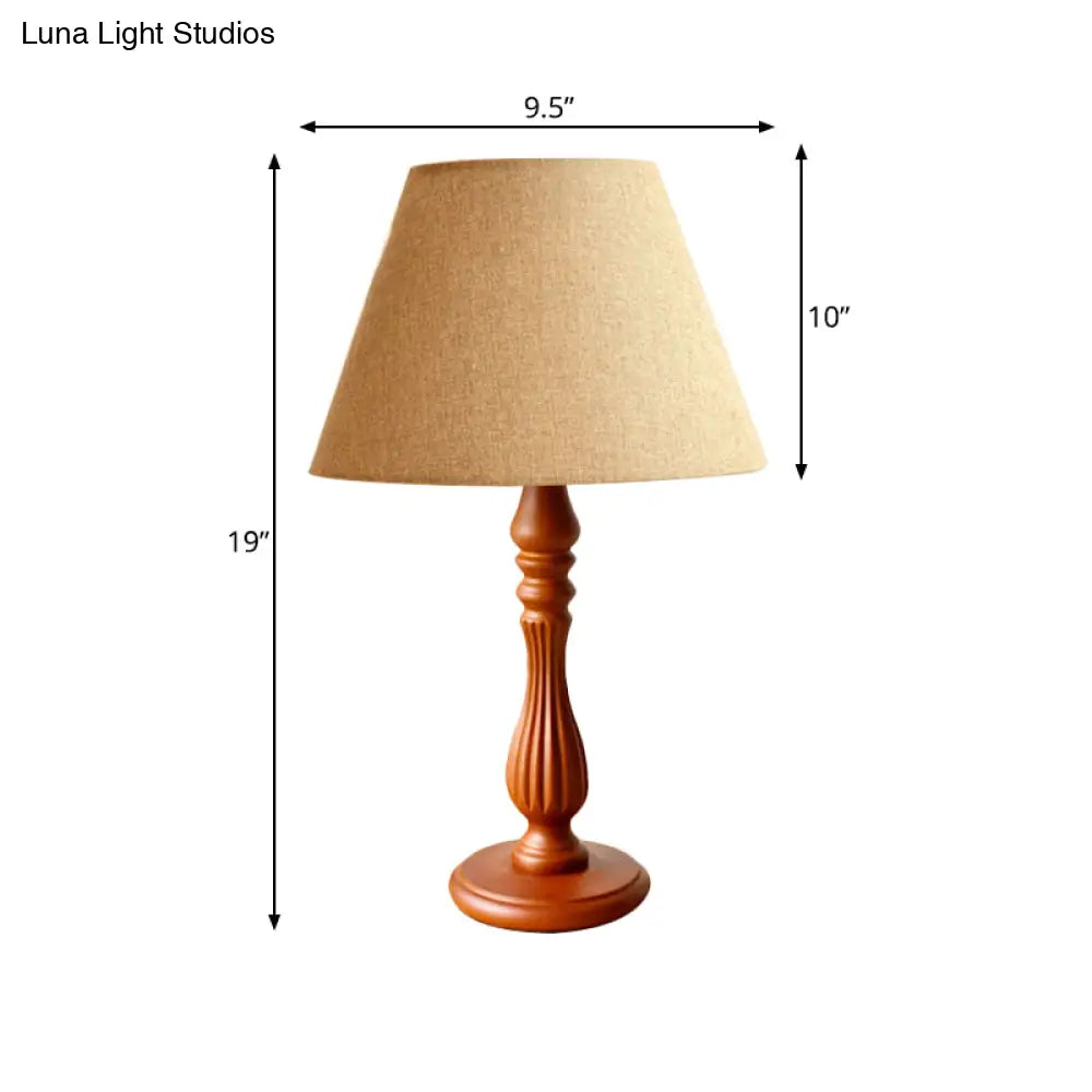 Barrel Desk Lamp with Wood Base - Traditional Fabric, White/Flaxen/Beige Design - 1 Light Reading Light for Bedroom