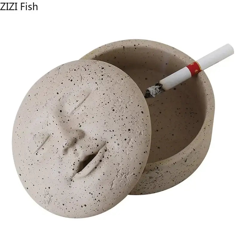 Beige ceramic human face character ashtray with lid and embossed smiling face for decorbites human face decor
