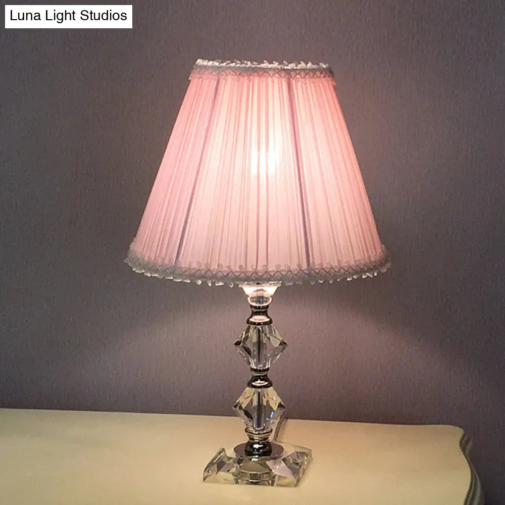 Benetnasch - 1-Head Pink Crystal Bedroom Desk Lamp with Scalloped Shade