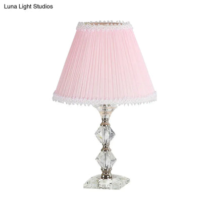 Benetnasch - 1-Head Pink Crystal Bedroom Desk Lamp with Scalloped Shade
