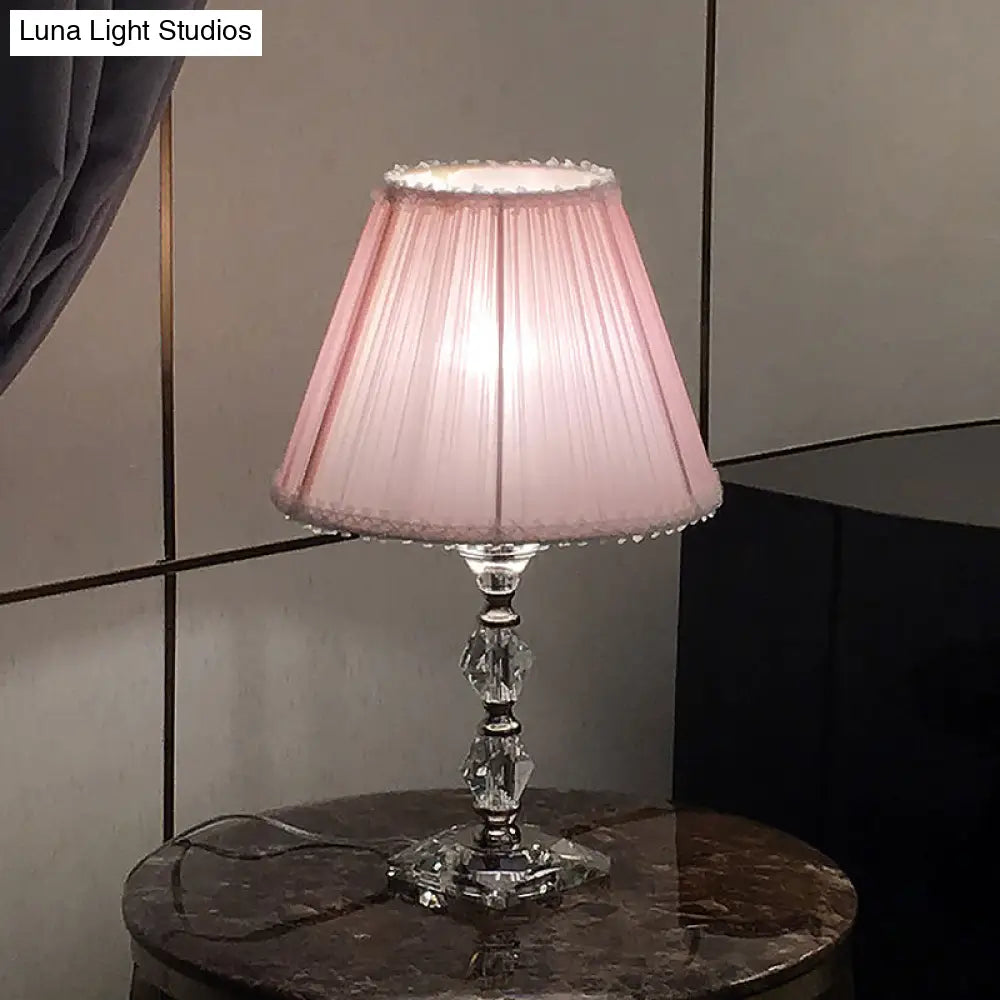 Benetnasch - 1-Head Pink Crystal Bedroom Desk Lamp with Scalloped Shade
