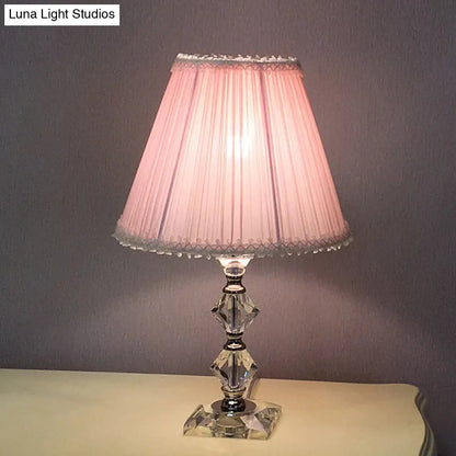 Benetnasch - 1-Head Pink Crystal Bedroom Desk Lamp with Scalloped Shade