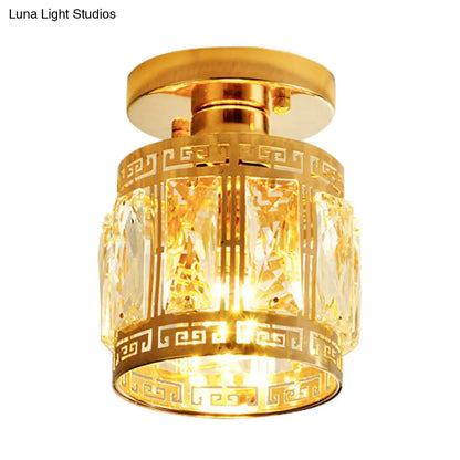 Lámpara de techo semiempotrada DecorBites™ con copa de cristal biselado y acabado oriental en dorado