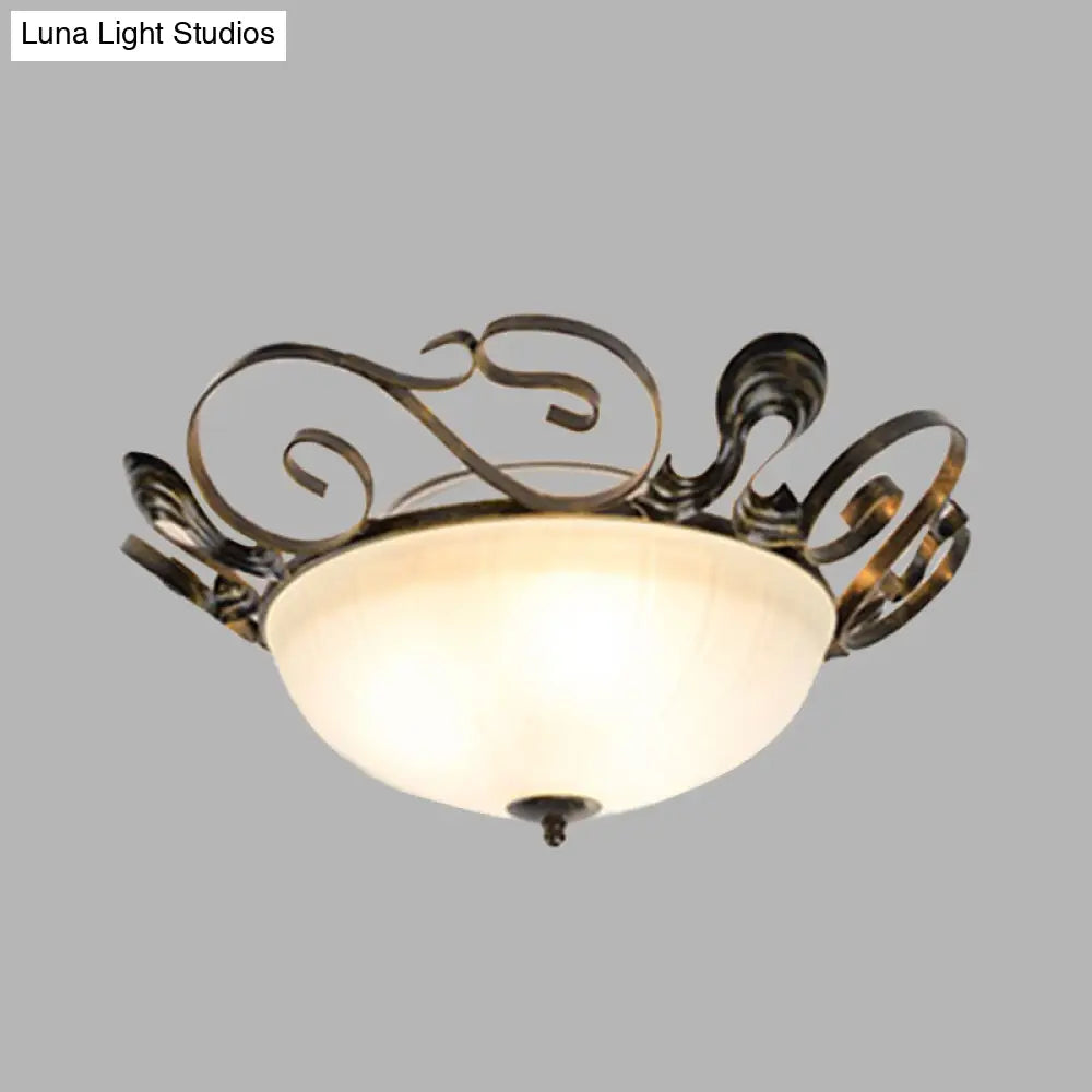 Lámpara de techo clásica DecorBites™ negra de 3 luces con pantalla de cristal blanco: ideal para iluminación empotrada en la sala de estar.